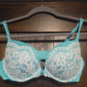 Victoria's Secret Turquoise Lace Bra